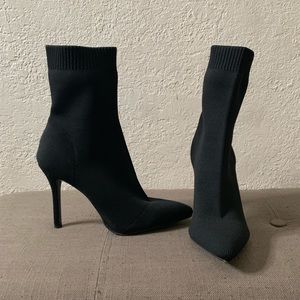 Forever 21 black heel booties